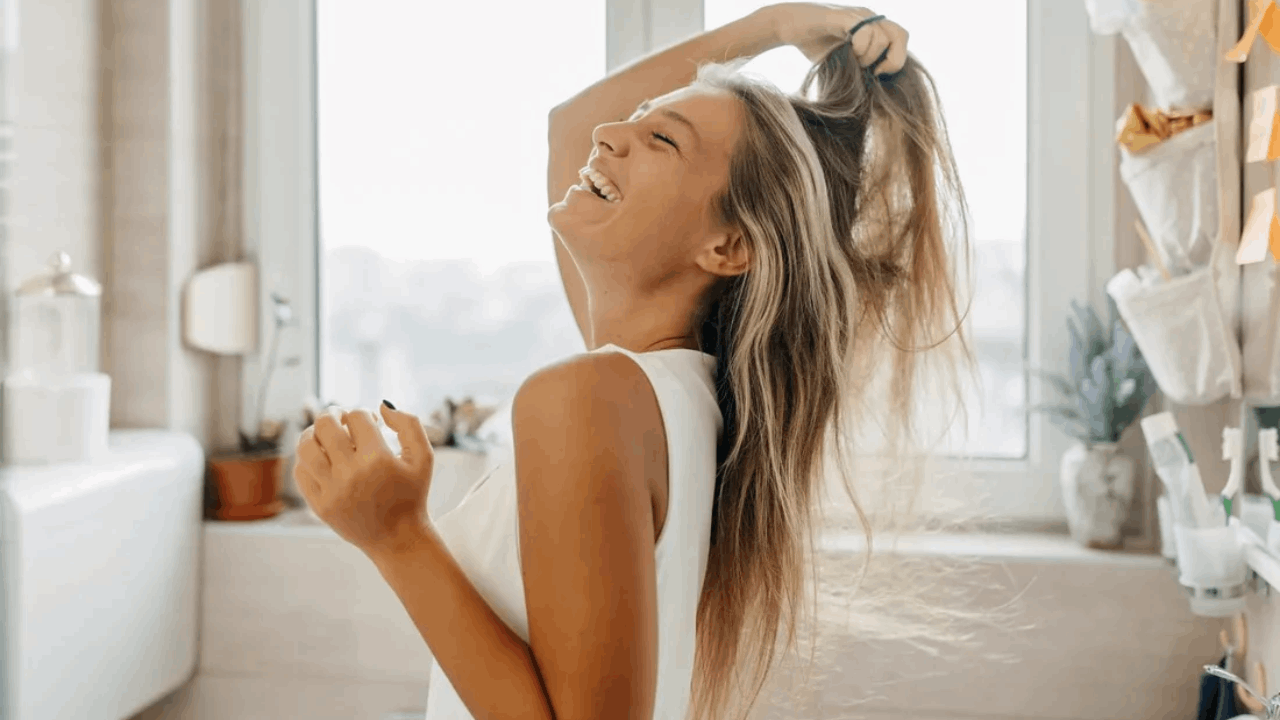Cabelos Sedosos com Óleo de Coco: Benefícios e Como Fazer